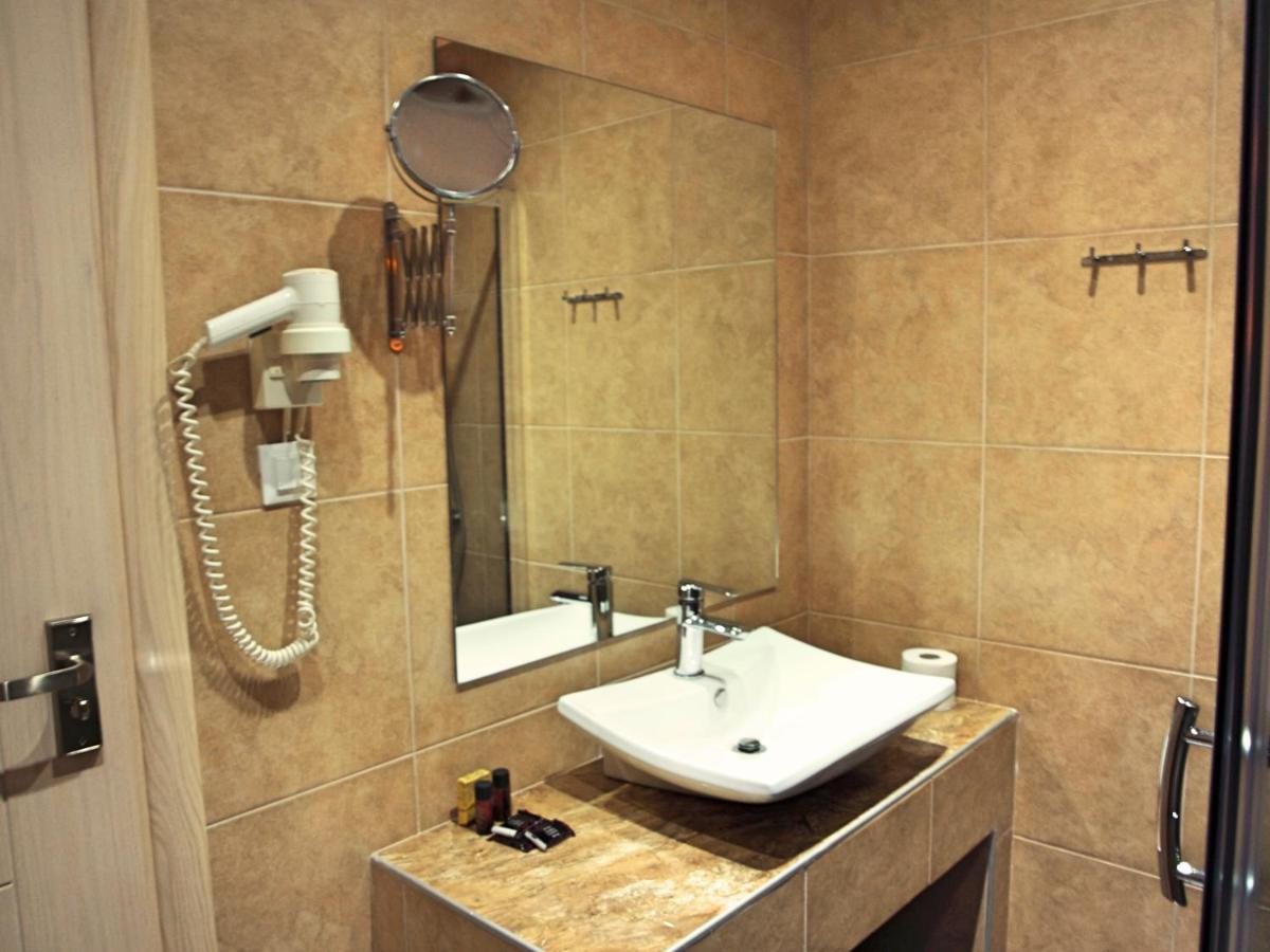 Fanari Hotel Extérieur photo